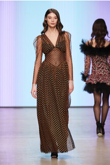 Yasya Minochkina Fall 2019 Ready-to-Wear / Yasya Minochkina осень-зима 2019 / Неделя моды: Москва